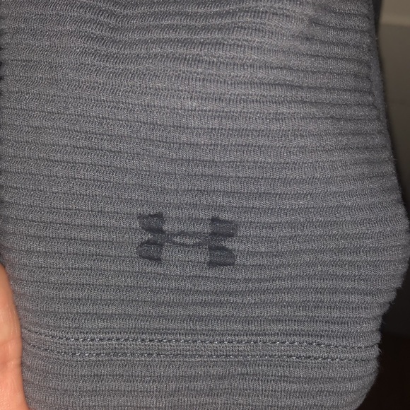 Under Armour Hoodie - Picture 3 of 8